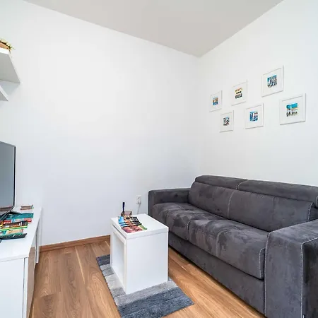 Joky - One-bedroom Apartment *